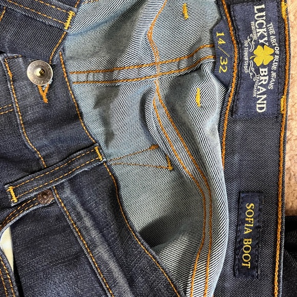 Lucky Brand Sofia Boot bootcut Jeans size 14 / 32 dark wash stretch like new - Picture 9 of 10